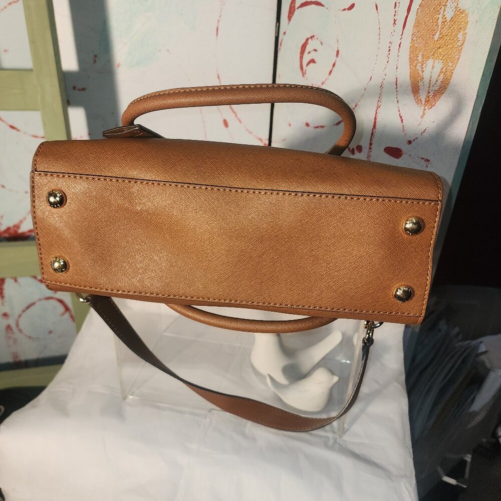 Condition Pre-Owned - Excellent Condition - image 2